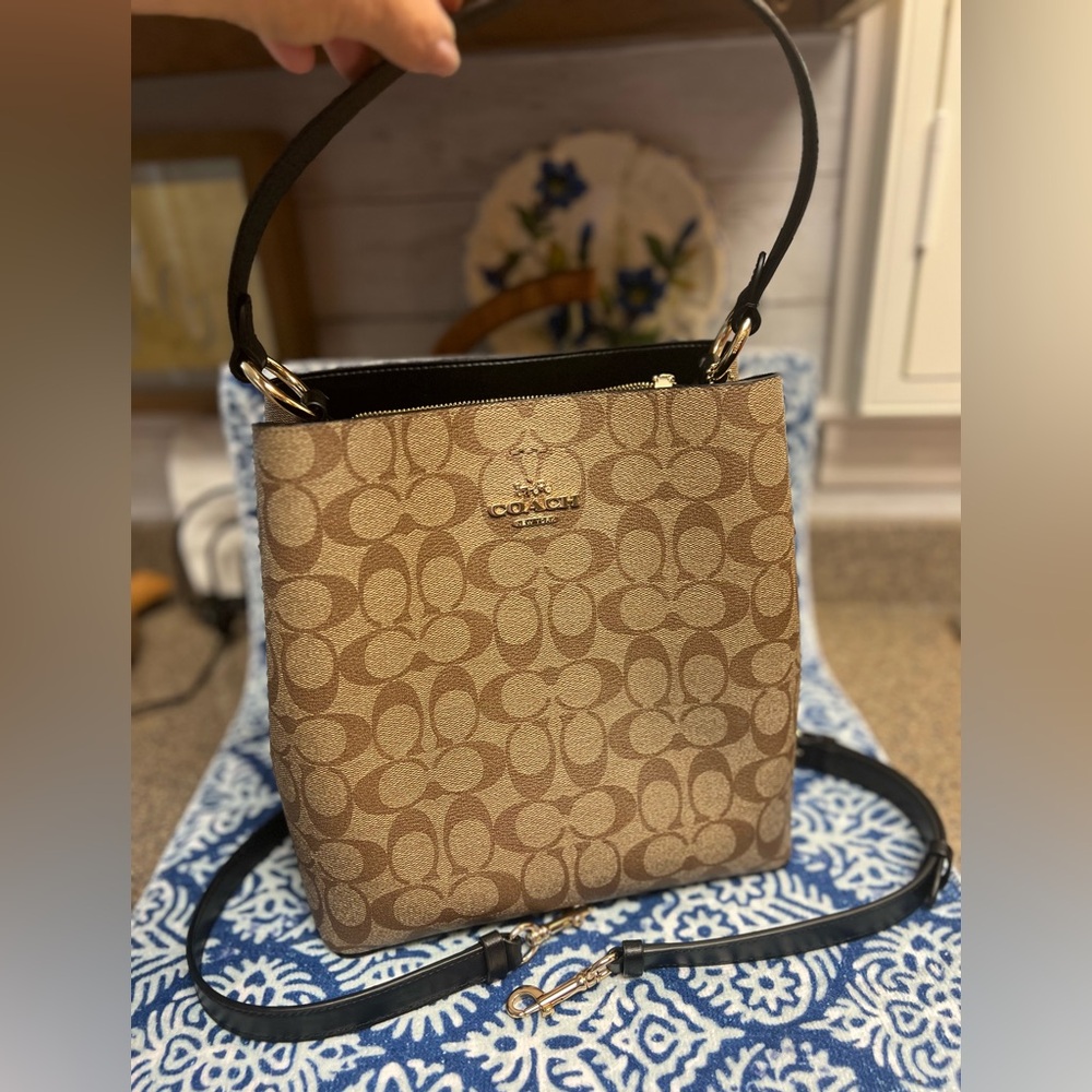 Coach town bucket bag